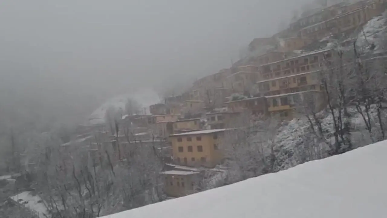 فیلم بارش زیبای برف در ماسوله گیلان