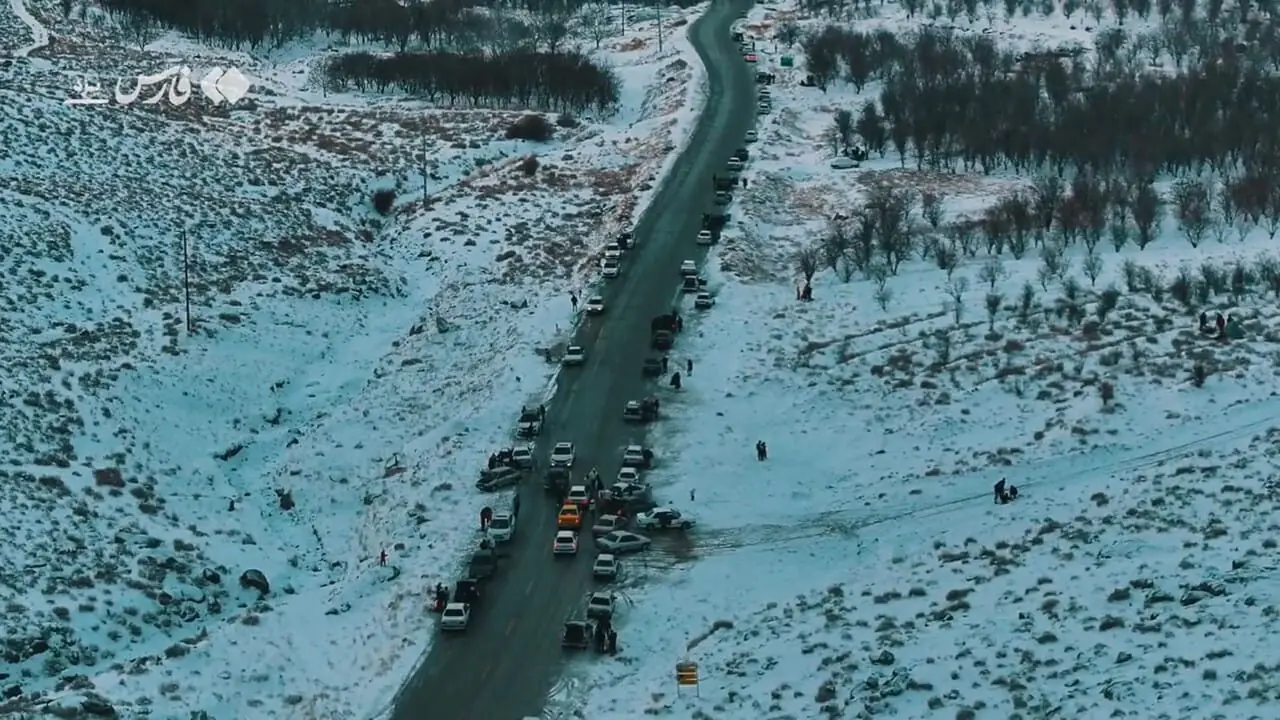 فیلم زیبایی کویر یزد در روز برفی