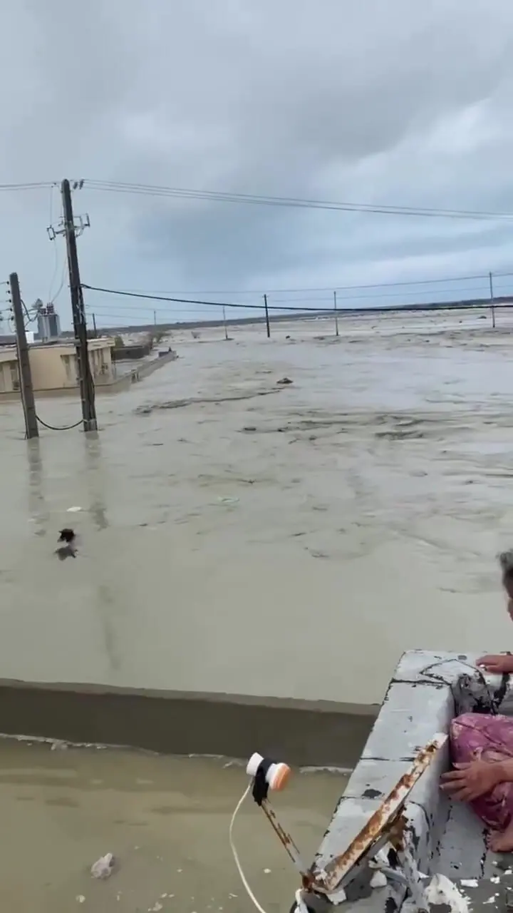 فیلم سیل وحشتناک در روستای مهرگی سیریک