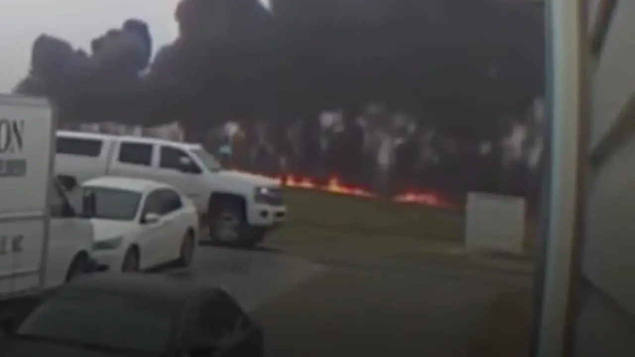 سانحه دلخراش برای قهرمان اتوموبیل رانی/ او و خانواده‌اش قربانی سقوط هواپیما شدند