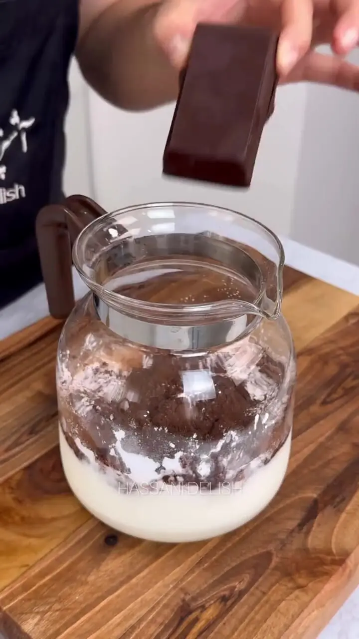 کیک شکلاتی؛ سفری خوش‌طعم از مواد اولیه تا شاهکار + فیلم