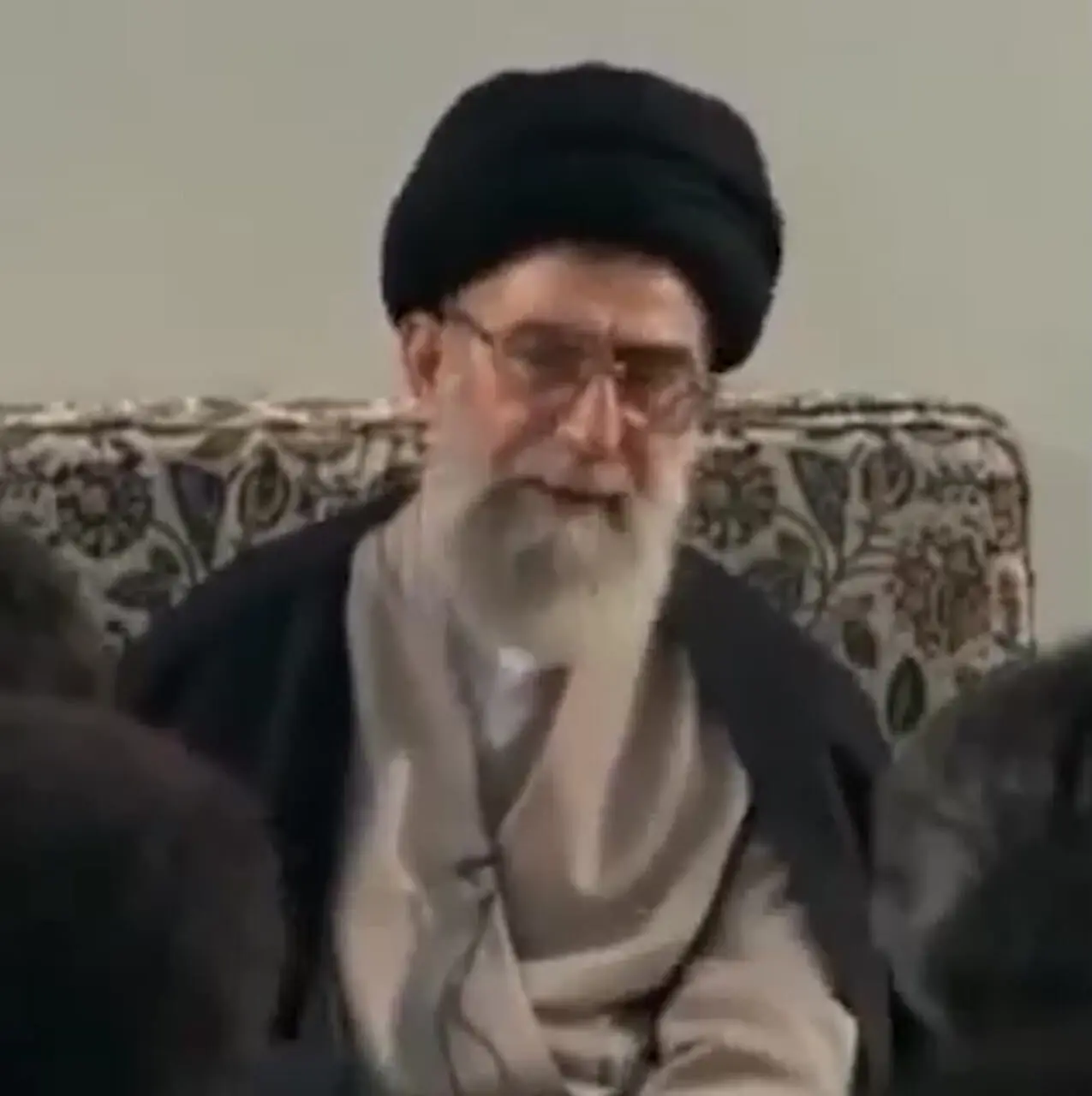 فیلم/ خاطره رهبر معظم انقلاب از جام جهانی 1998: بازی ایران مقابل آمریکا رو نمی‌خواستم نگاه کنم ولی وقتی تلویزیون رو روشن کردم مواجه شدم با گُل حمید استیلی و...