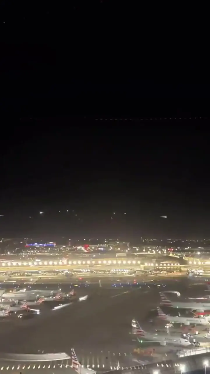 فیلم تصاویر جذاب تایم لپس فرود هواپیماها