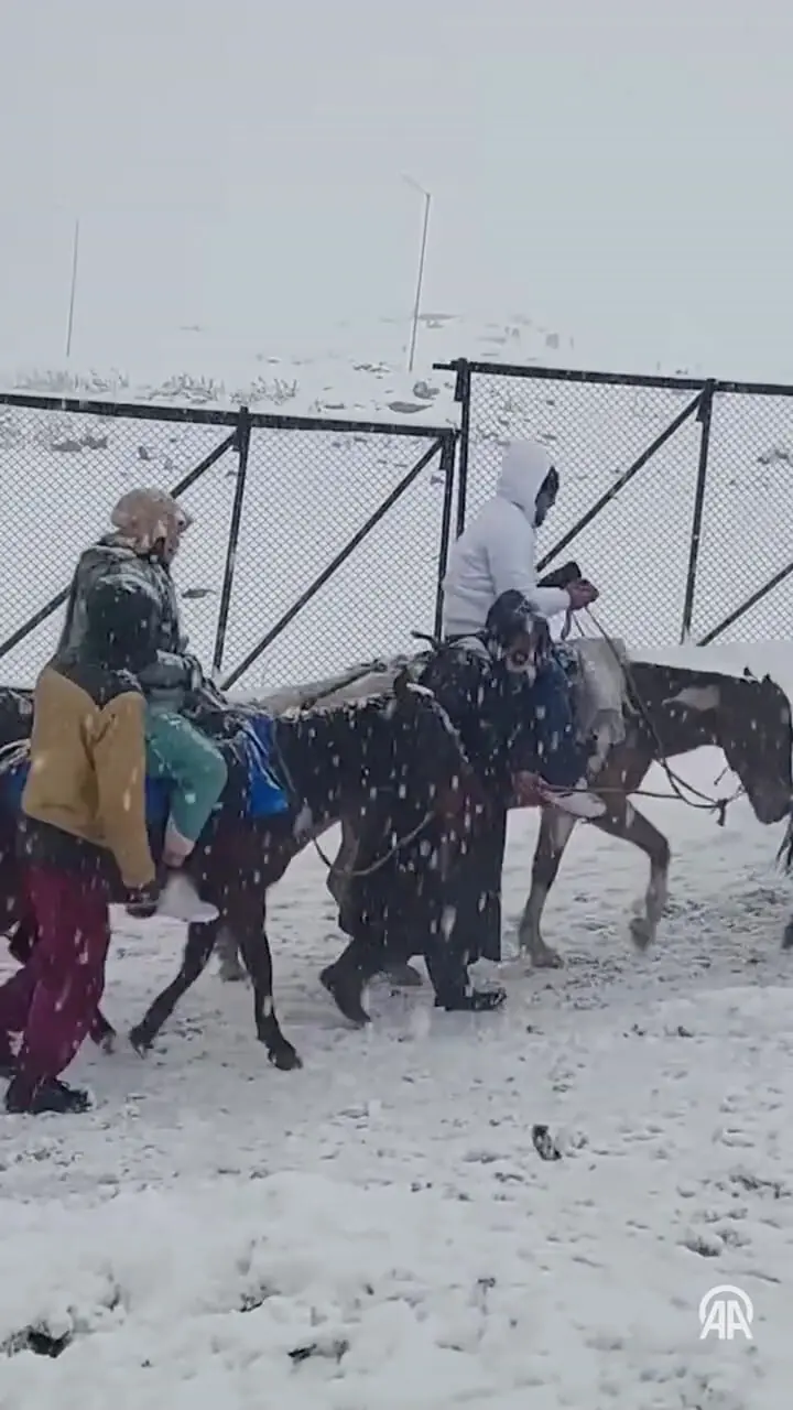 فیلم آغاز سردترین دوره زمستان در کشمیر