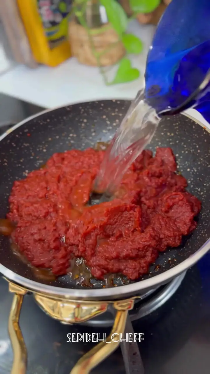 فیلم طرز تهیه زرشک پلو با مرغ