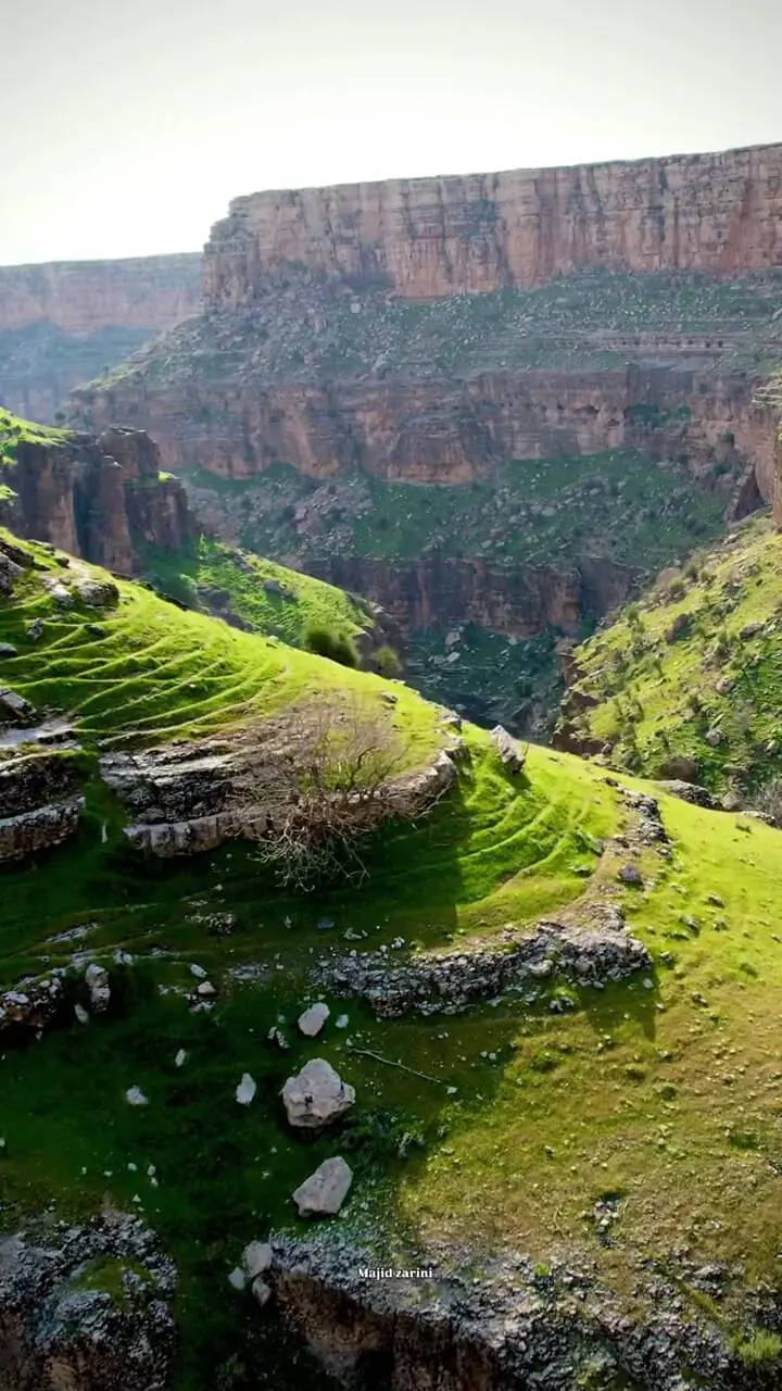 فیلم پرواز هلیشات بر فراز دره تختتچو