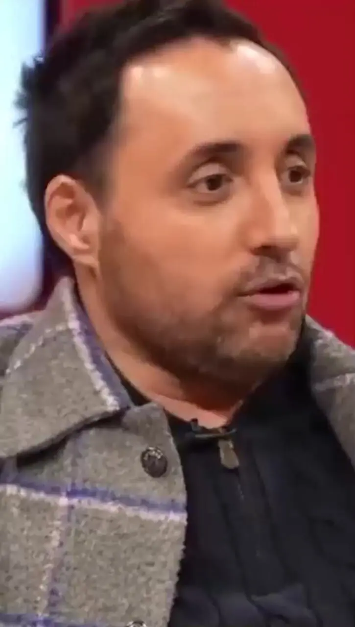 فیلم / امیرمهدی ژوله رسما آبروی امیرحسین رستمی  را برد / خاطره غش آور با مهران مدیری  ...