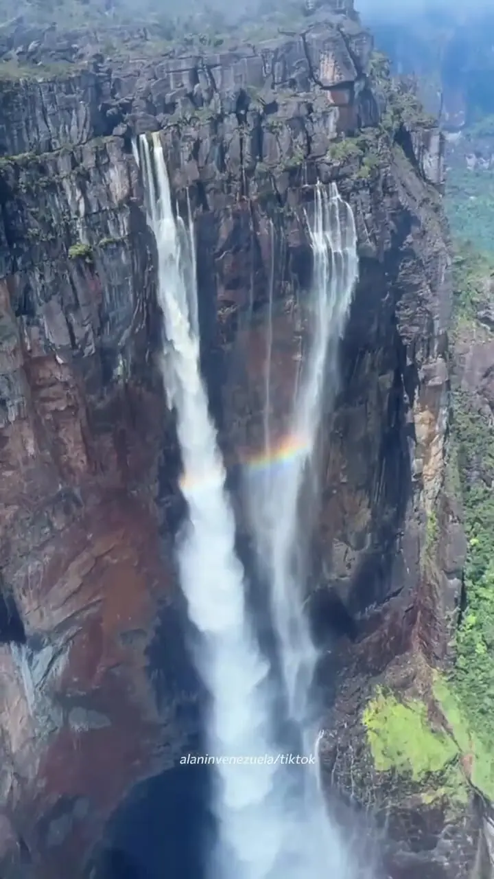 آبشار آنجل، شگفتی طبیعی ونزوئلا + فیلم