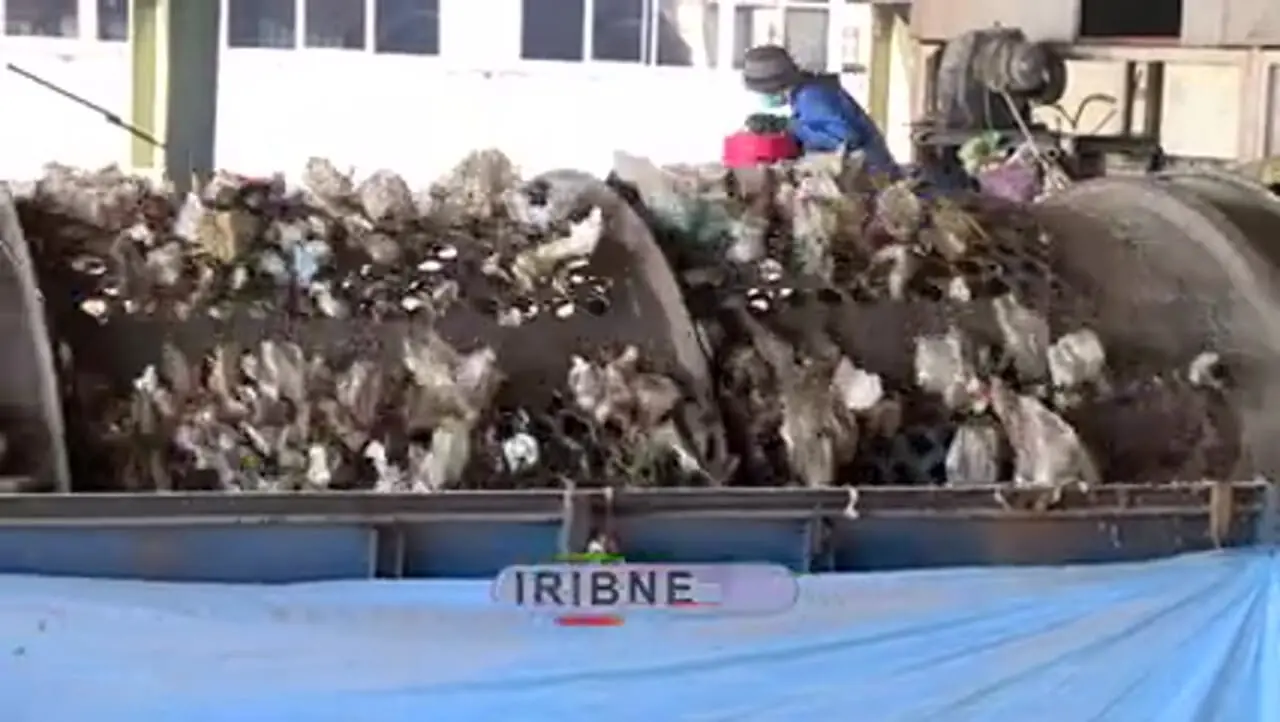 فیلم افشای دلیل بوی آزاردهنده در جنوب تهران