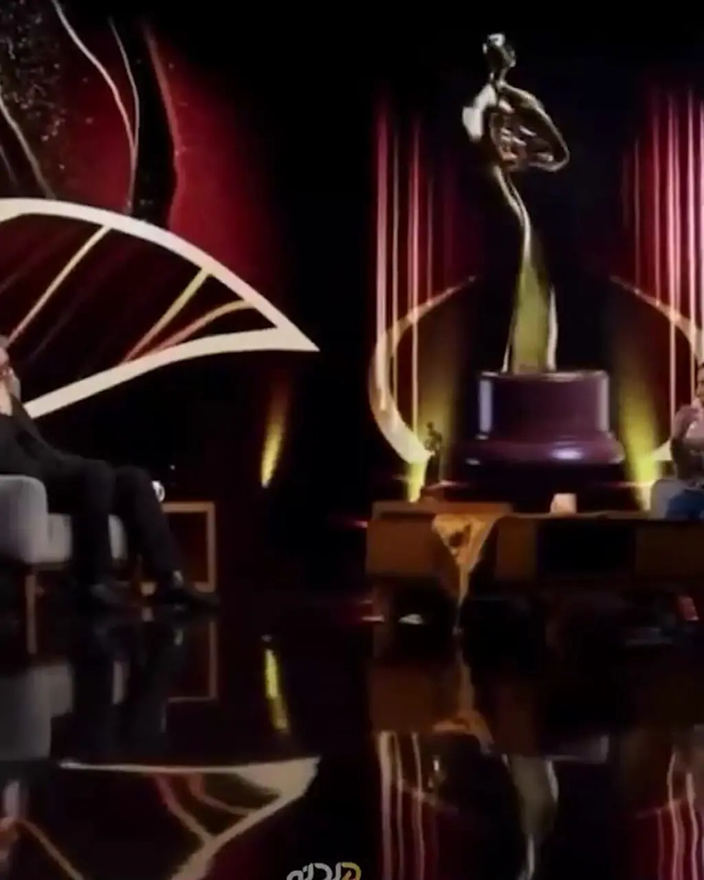 فیلم / سوال حیرت آور رشیدپور از عباس جمشیدی‌فر: قیافه نداری ولی چطور سری توی سرها درآوردی ! جوابش شنیدنیه !