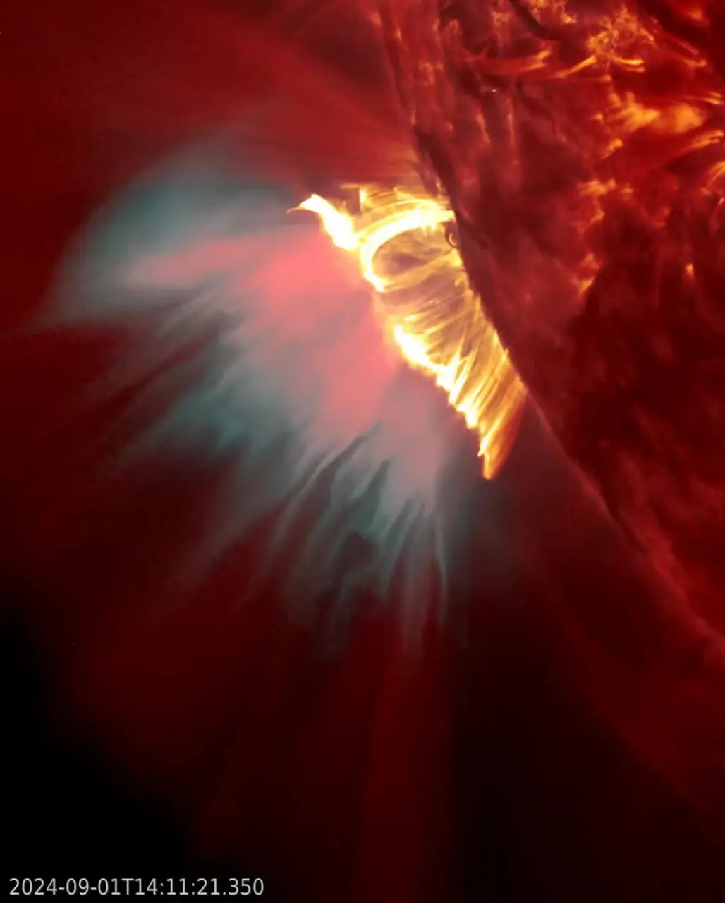 فیلم نمای شگفت انگیز شعله خورشیدی