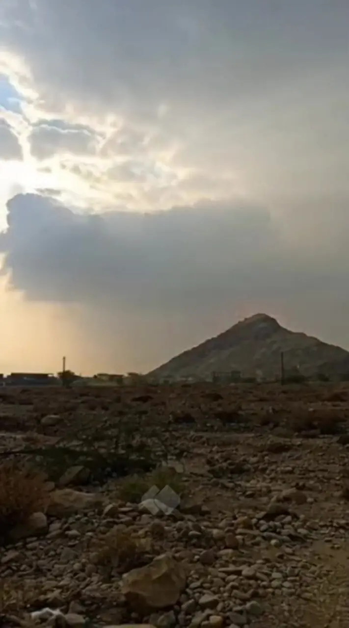 فیلم رعدوبرق عجیب در آسمان غرب هرمزگان