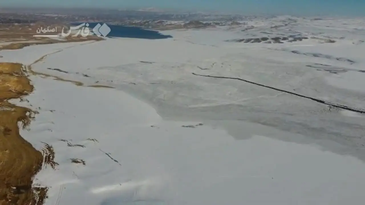 فیلم مناظر زمستانی و یخ زده زاینده رود