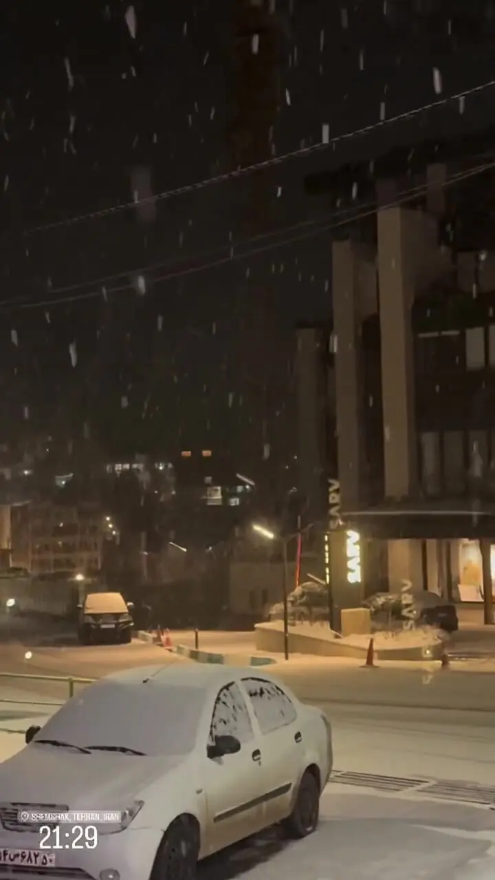 فیلم بارش برف در شمشک تهران