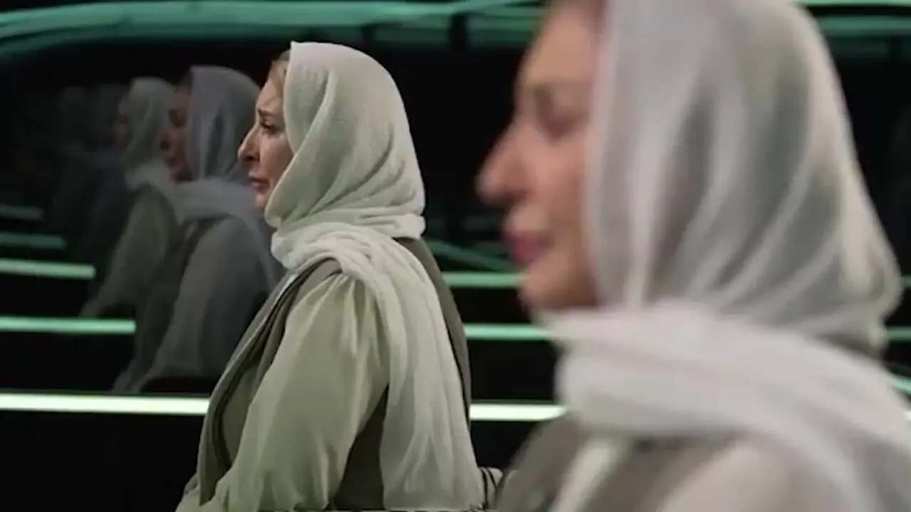 فیلم / اشک های  مرجانه گلچین را هم دیدیم /  حواستون به من باشه من تنها و بی کسم! /لعنت به جدایی و ...