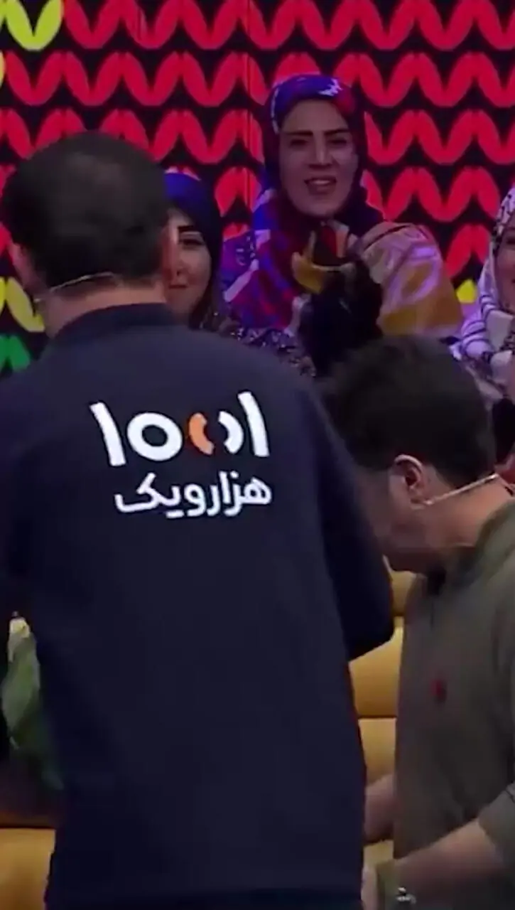فیلم / یوزارسیف وارد برنامه 1001 می شود / از شدت جذابت شاه حسینی، جناب خان دست خودشو برید / زیباییش بر مو غلبه کرد