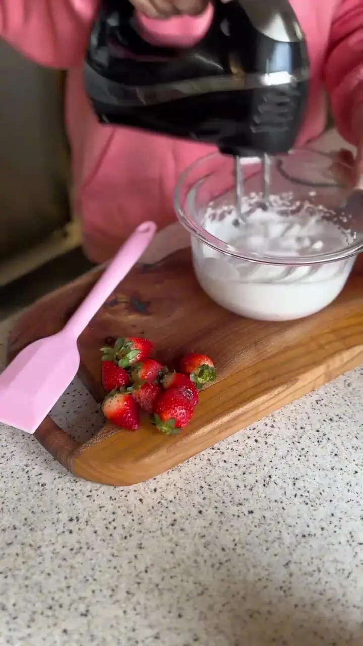 فیلم طرز تهیه پنکیک تپلی نرم و خوشمزه