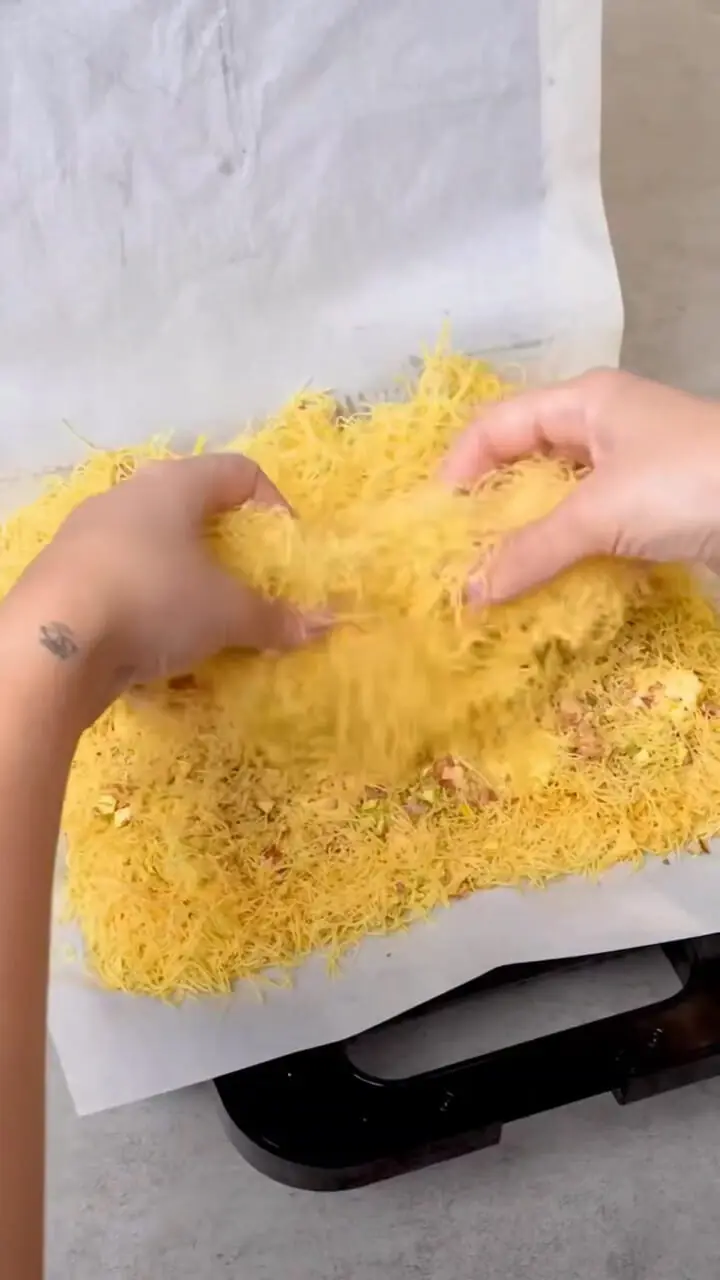 فیلم درست کردن باقلوا