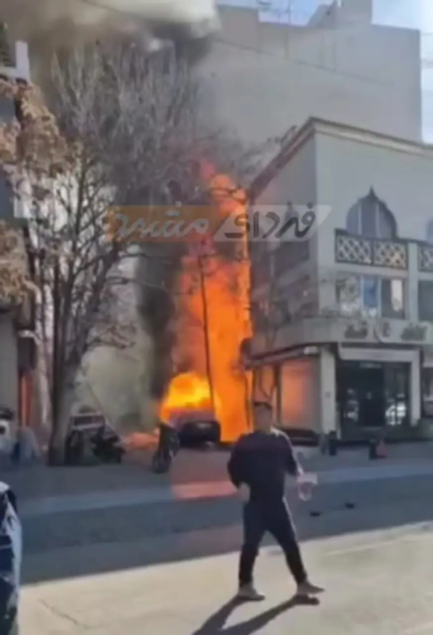 آتش سوزی گسترده در خیابان امام رضا (ع) مشهد + فیلم