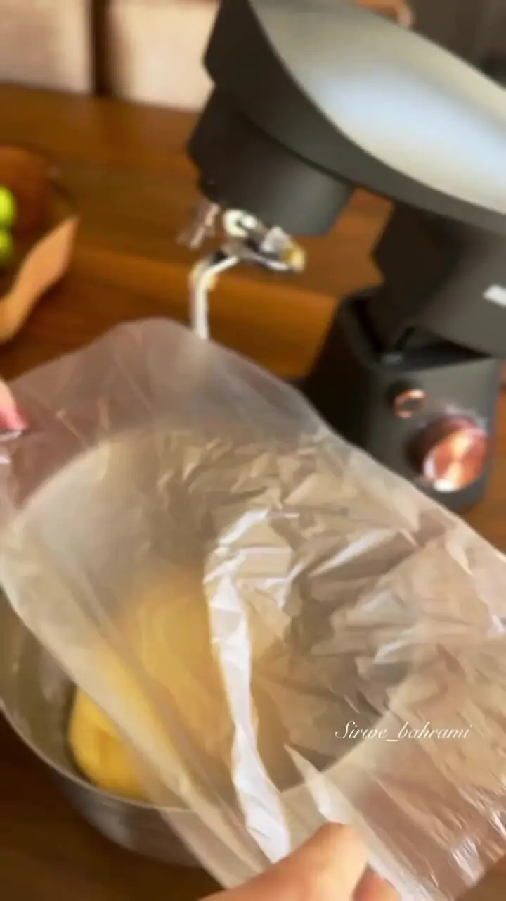 فیلم طرز تهیه پیراشکی