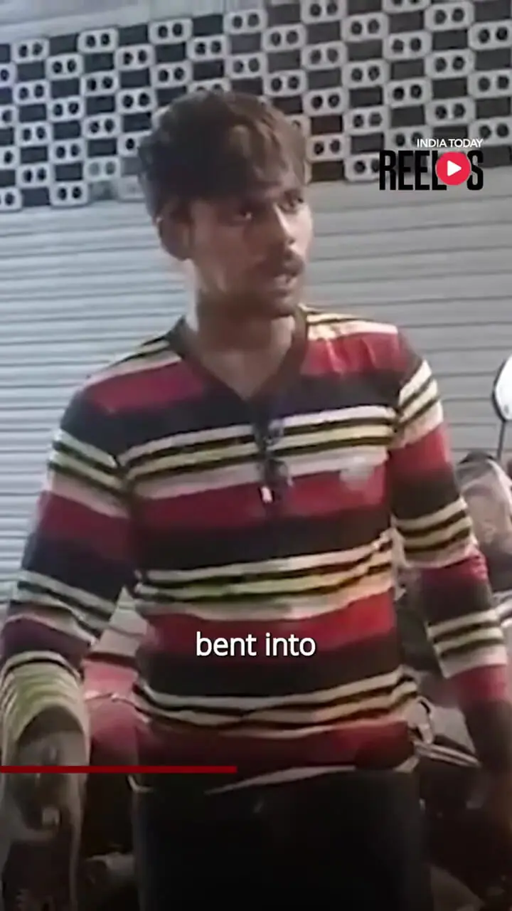 فیلم تهدید ماموران پلیس با مار زنده