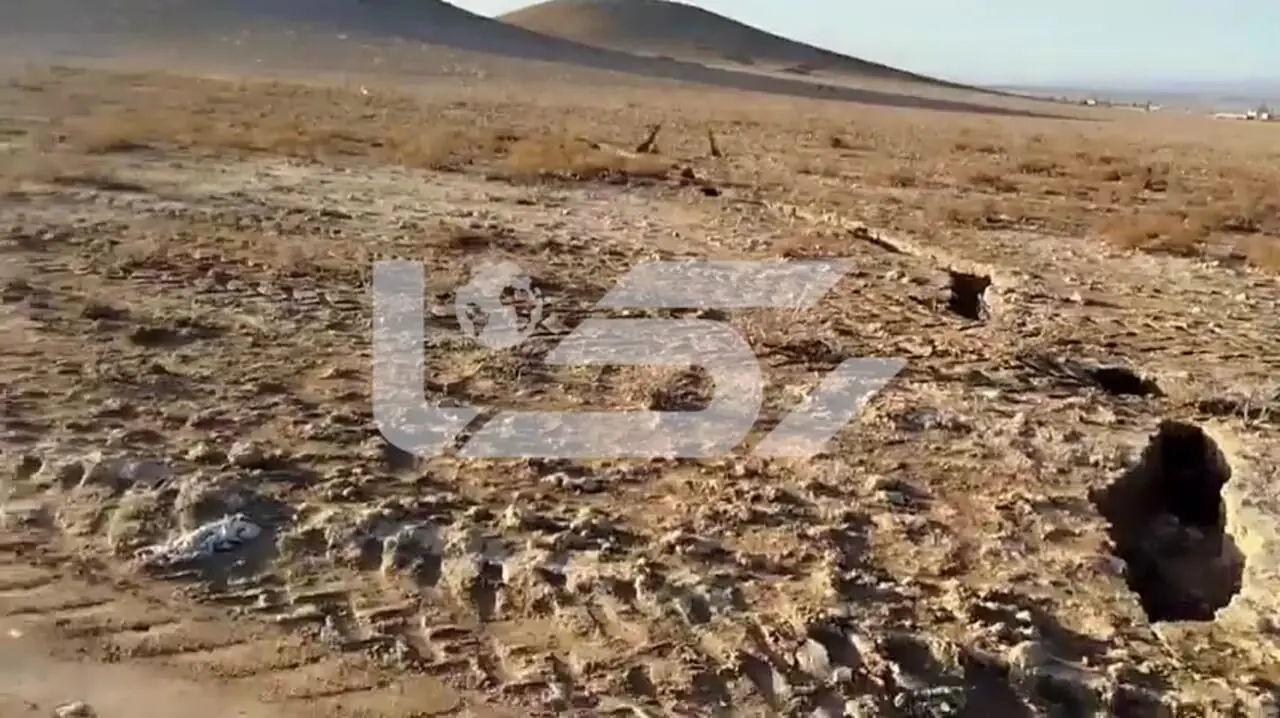 استان فارس روی لبه فروپاشی / زمین باقرآباد نوبندگان شکافت ! + فیلم