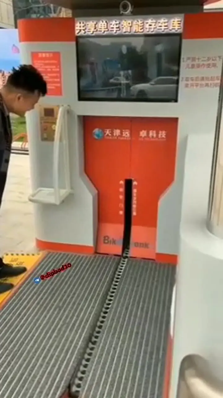 پارکینگ جالب برای دوچرخه در چین + فیلم