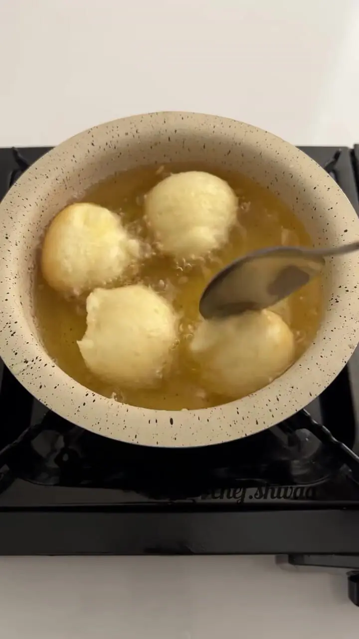 فیلم طرز تهیه پیراشکی فوری با ماست