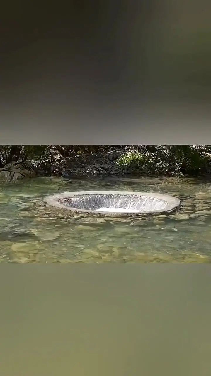 فیلم روش نوآورانه ماهیگیری با لوله