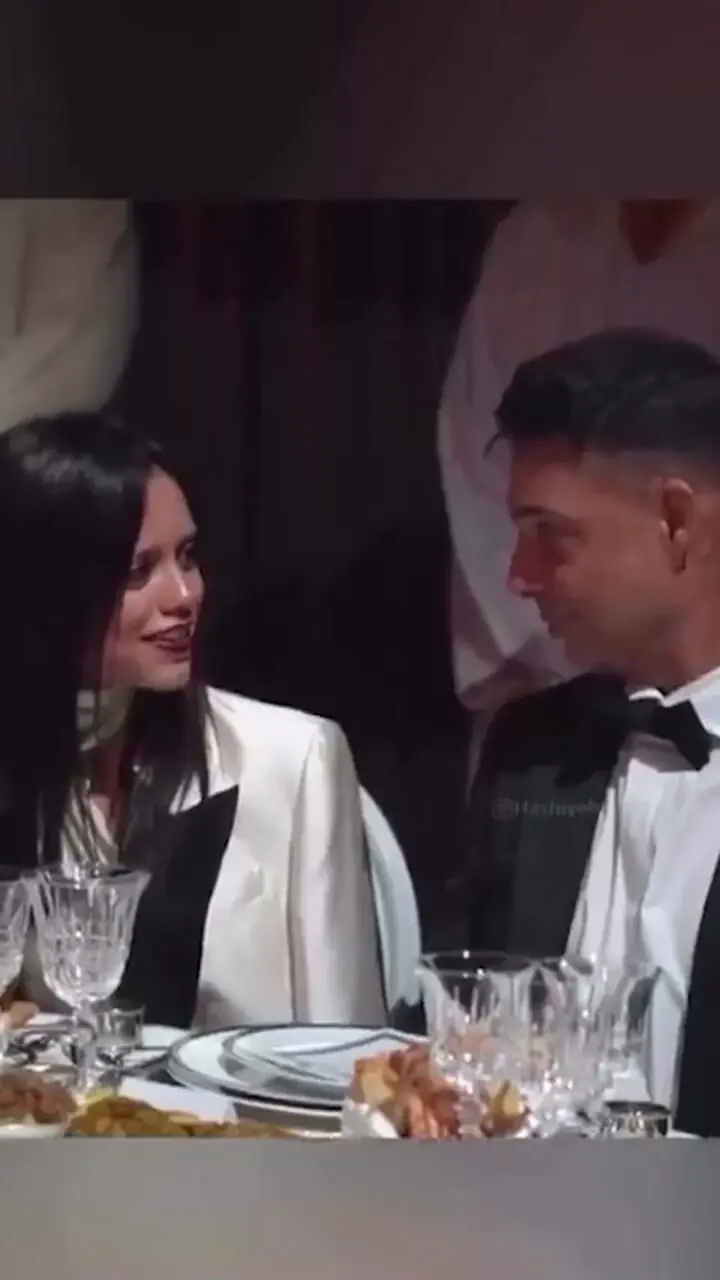 فیلم/حضور پیمان معادی به همراه ستاره های هالیوود در ضیافت شام مجلل پادشاه مراکش با کلی خدم و حشم/ وقتی دعای خیر مادر پشتت باشه موفیقت رو با تمام وجود لمس میکنی