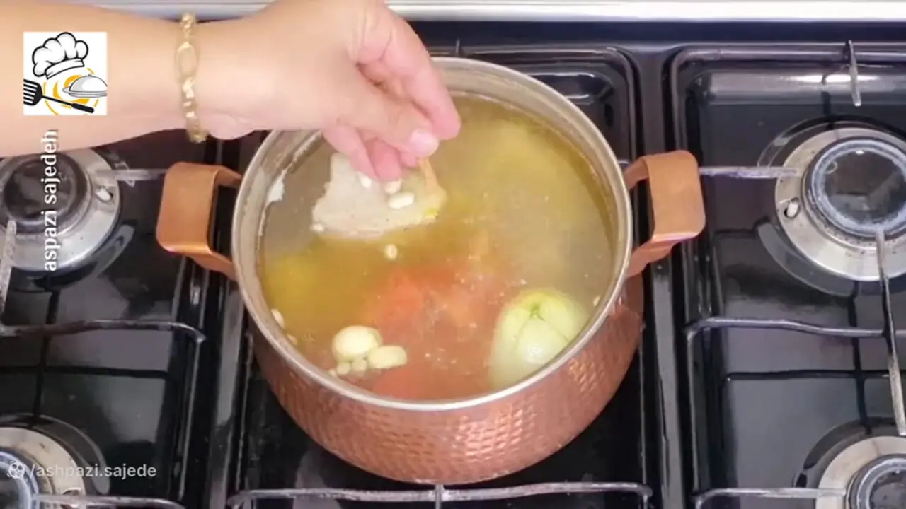 فیلم طرز تهیه آبگوشت دیزی سنتی به روش قهوه خونه ای 