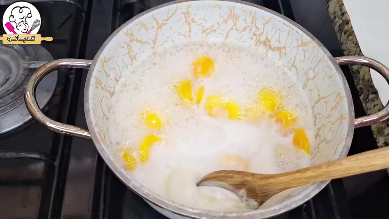 فیلم طرز تهیه مربا زردآلو خوش رنگ و خوشمزه 