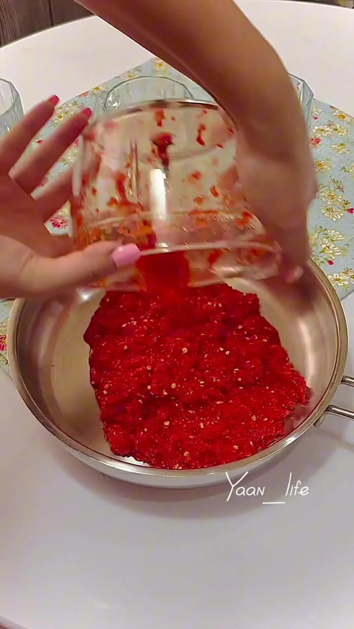 سس چیلی تایلندی / انتخابی اصیل برای طعمی متفاوت 