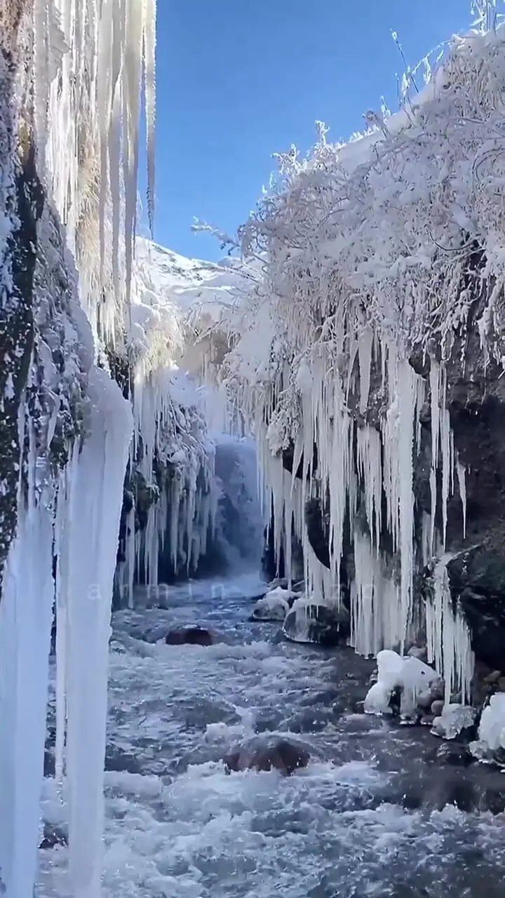 دره‌ شگفت انگیز مشگین دشت 