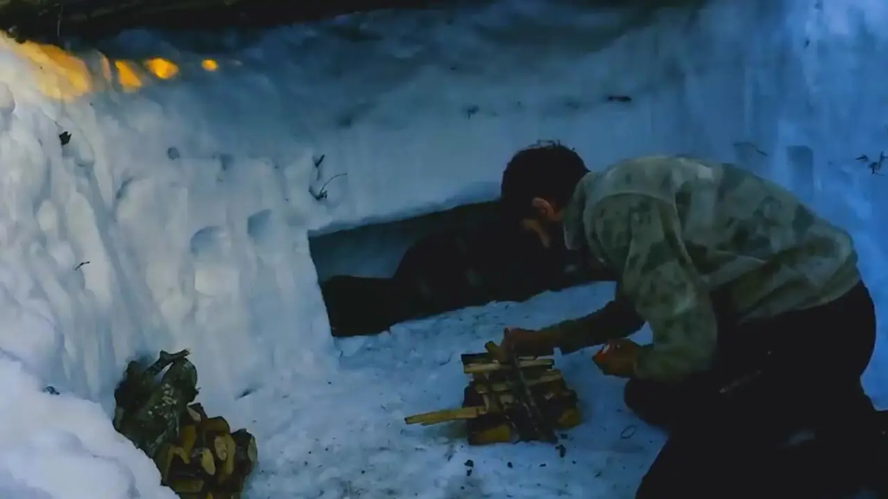 فیلم زمستان سخت اما تماشایی /  طبیعت‌گردی در ارتفاعاتی با پوشش برف دو متری + فیلم