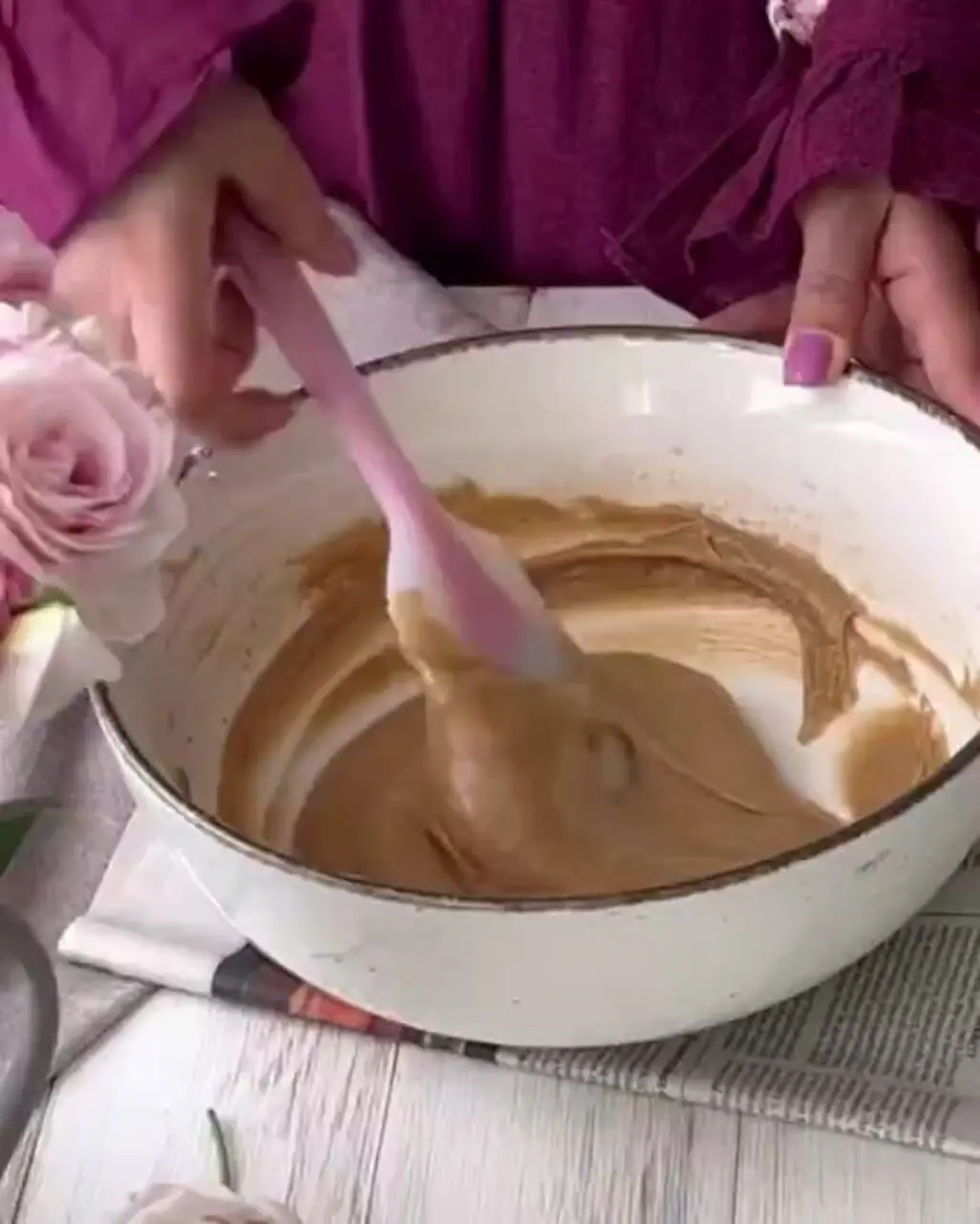 فیلم آموزش کیک هویج / شیرینی سالم و دوست‌داشتنی