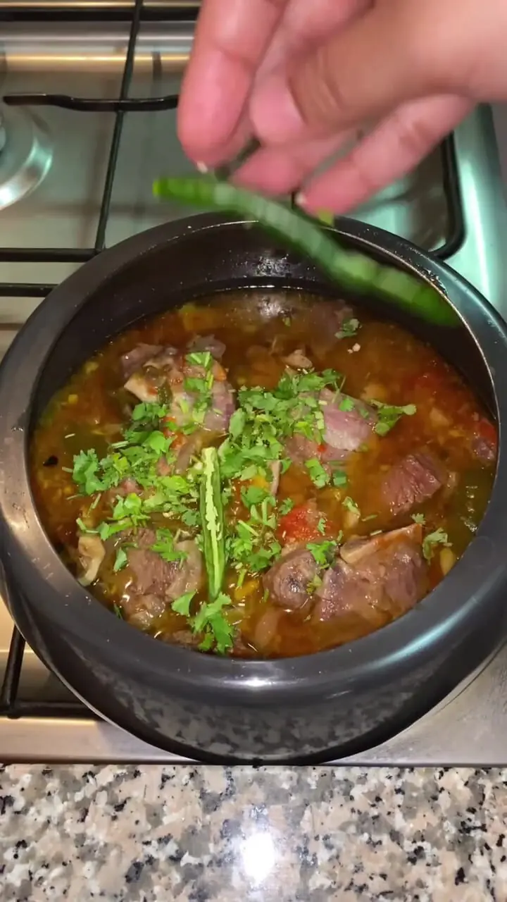 ساده ترین روش درست کردن سوپ گوشت