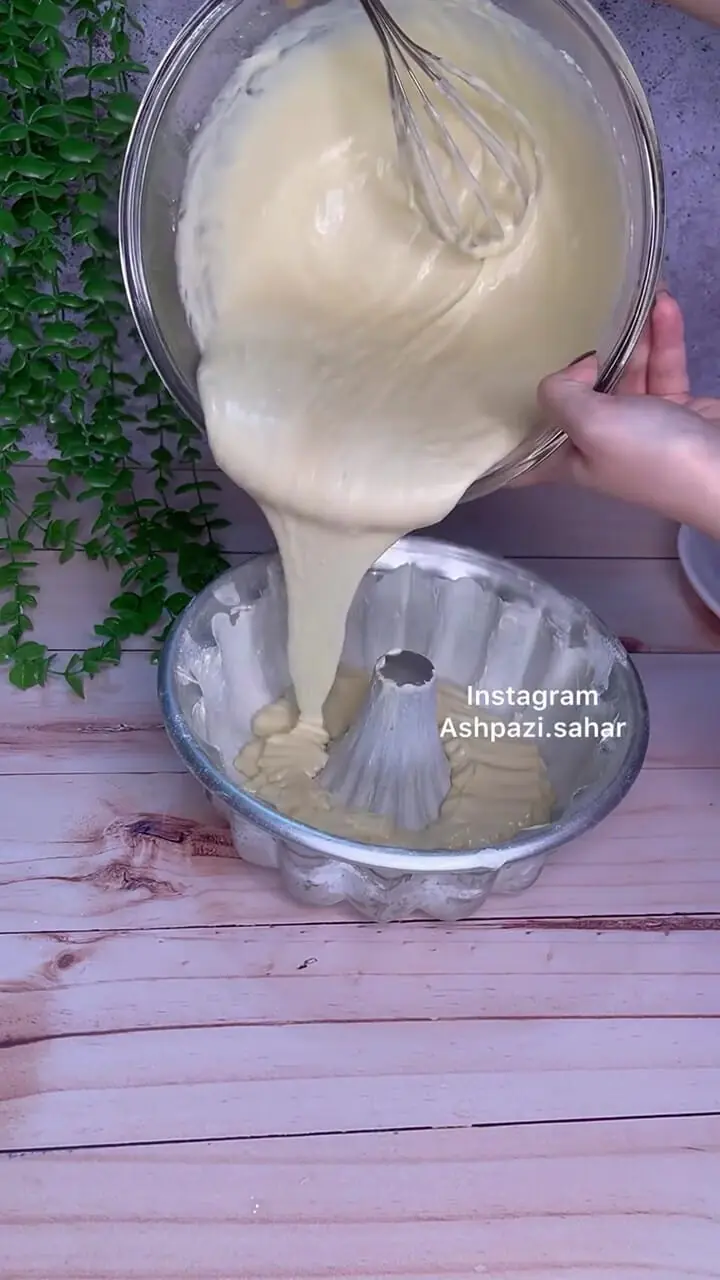 ترکیب فوق‌العاده کیک کشمش و گردو