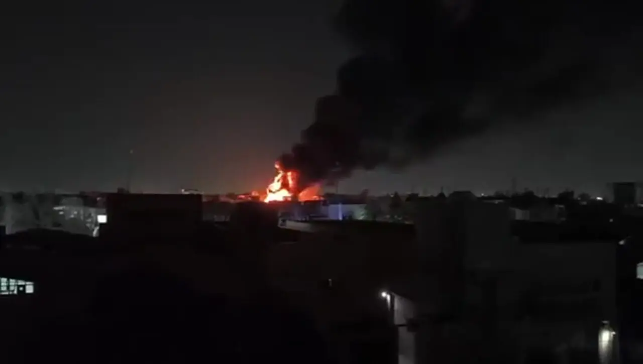  آتش‌سوزی شامگاهی در مرکز تهران  + عکس  و فیلم