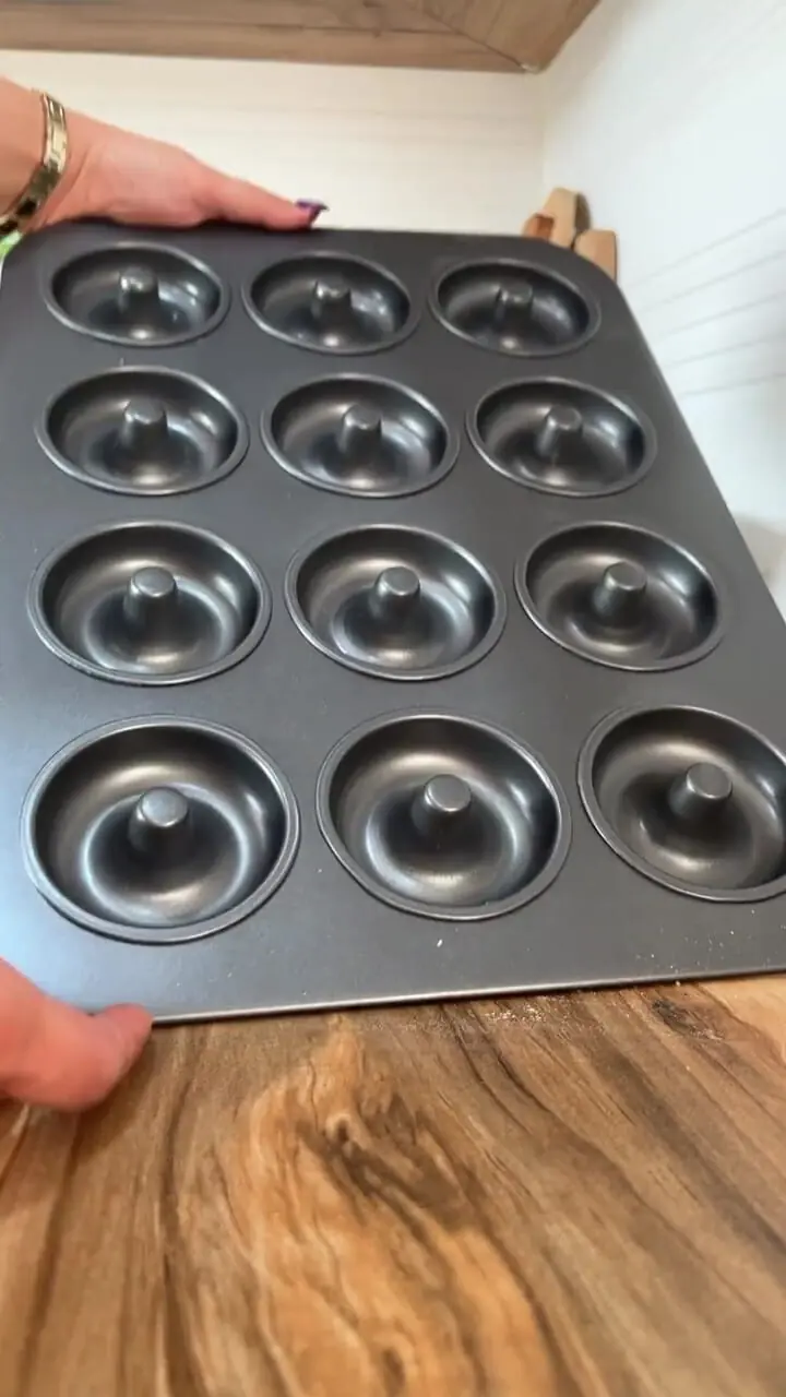 فیلم دستور آشپزی دونات کاکائویی خوشمزه و لذیذ