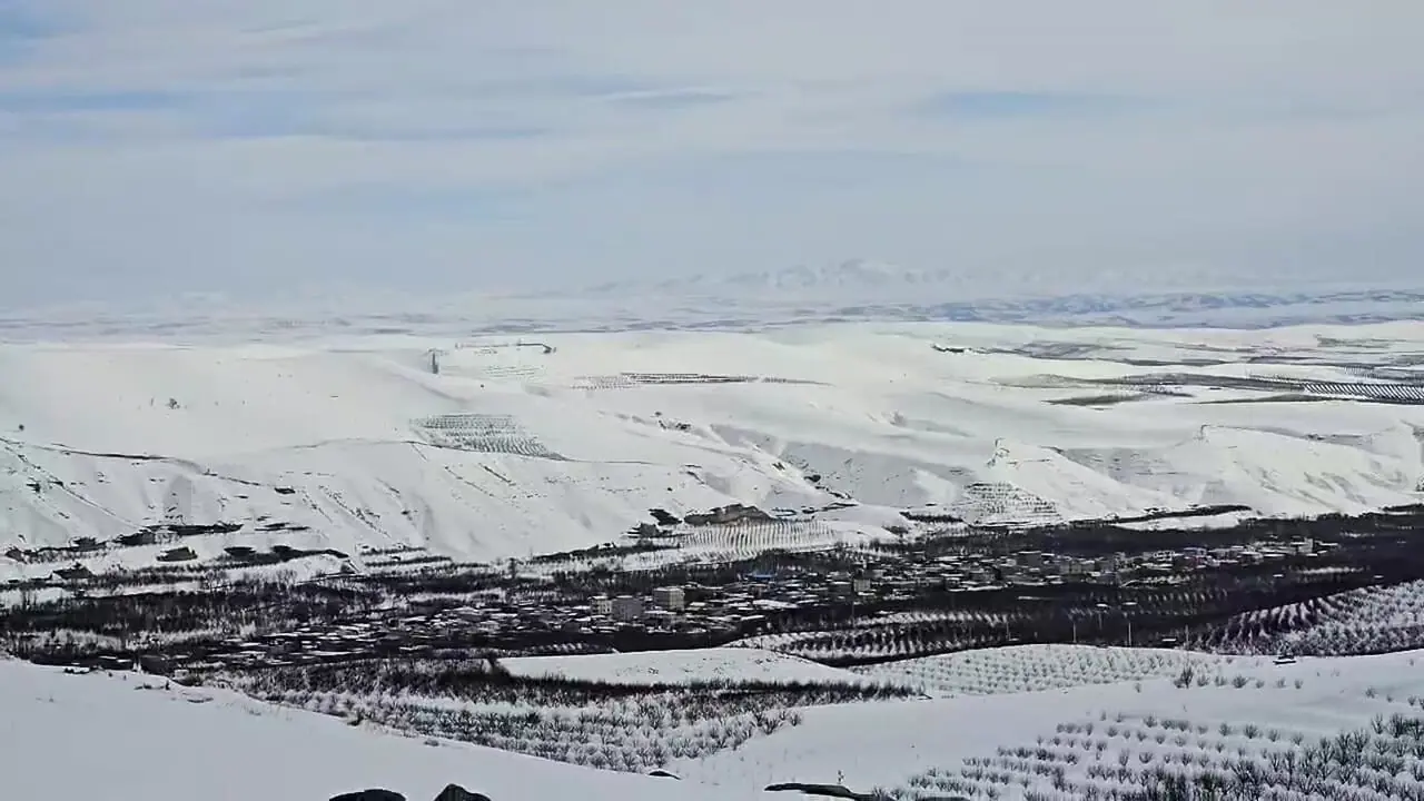 نمای برفی منطقه ینگجه مراغه / دامنه سهند