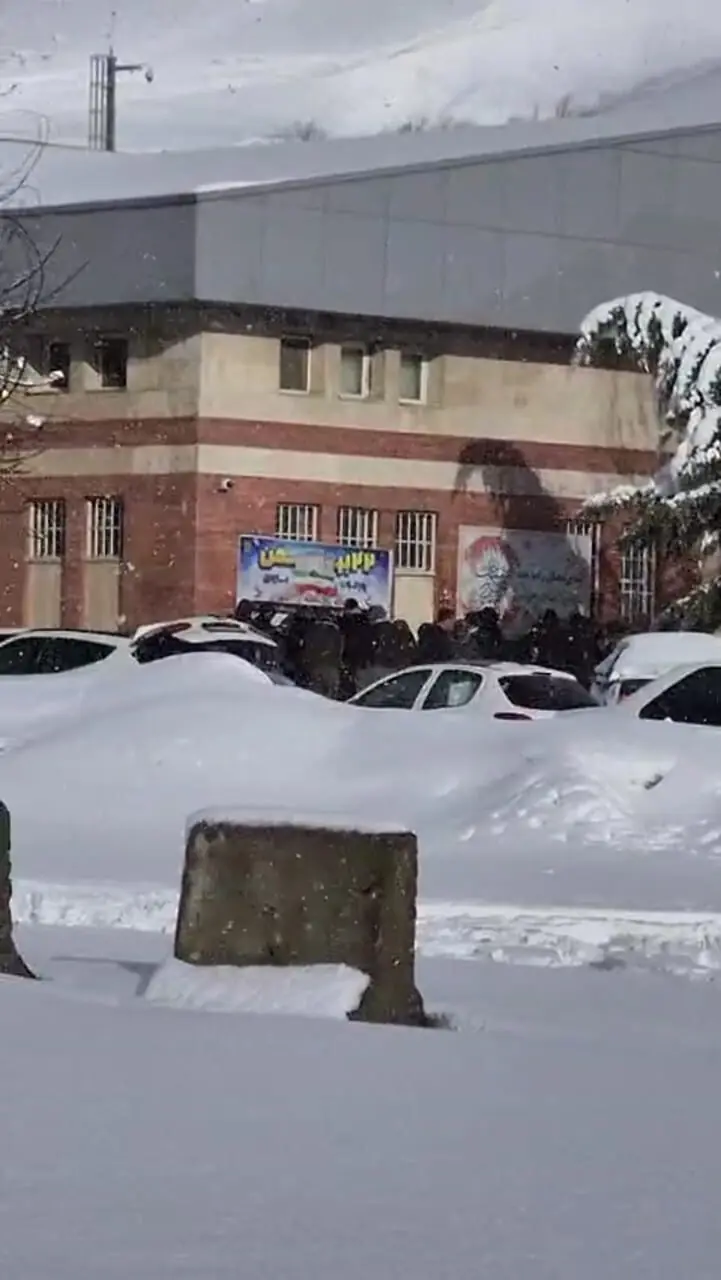 بارش سنگین برف در مرز تمرچین