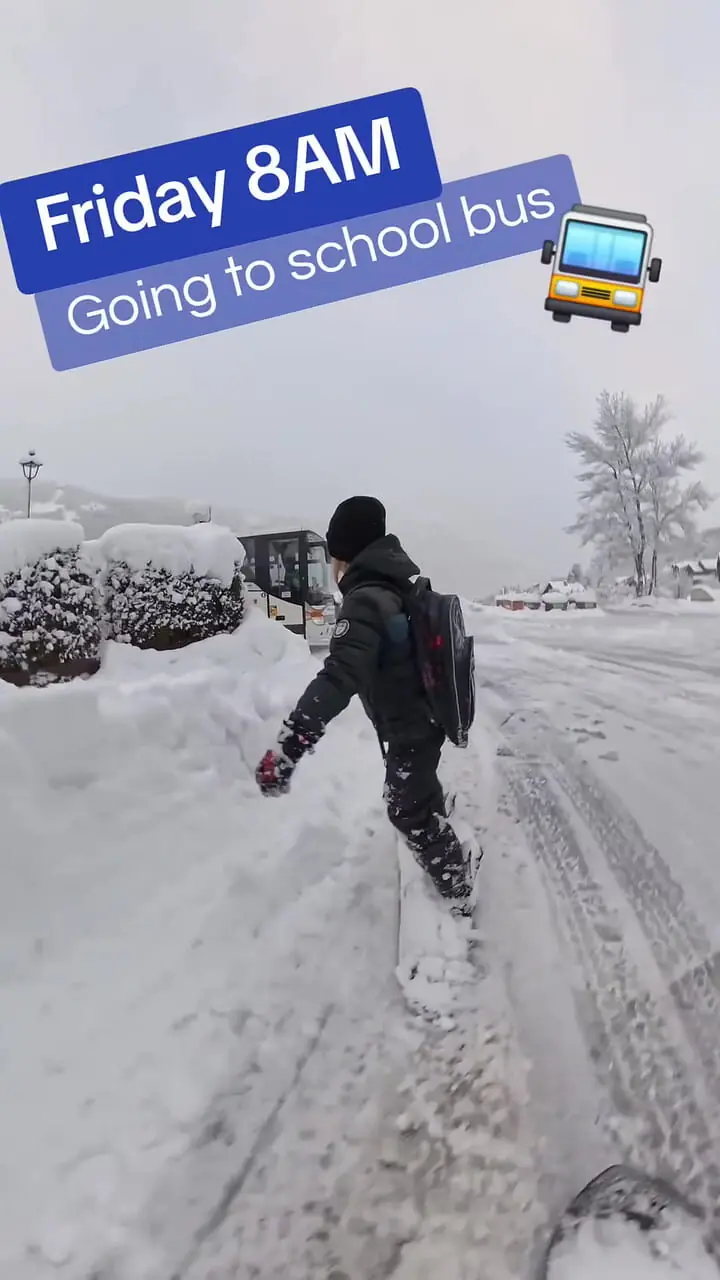 فیلم اسکی بازی اما در راه مدرسه