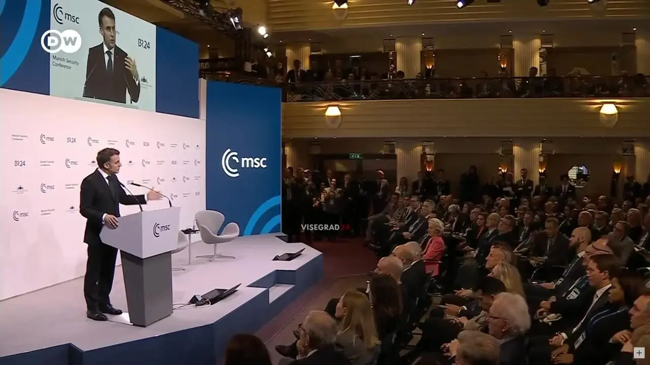 فیلم / ماکرون: اگر سوالی راجع به ایران دارید، من جواب نمی دهم!