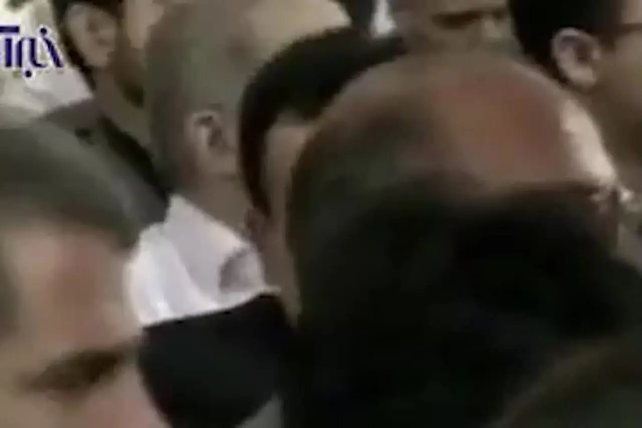 فیلم / درخواست شهاب حسینی از رهبری انقلاب / خواسته ای برای ایران + حضور شاهرخ استخری ، سام درخشانی و دیگر بازیگران و سینماگران