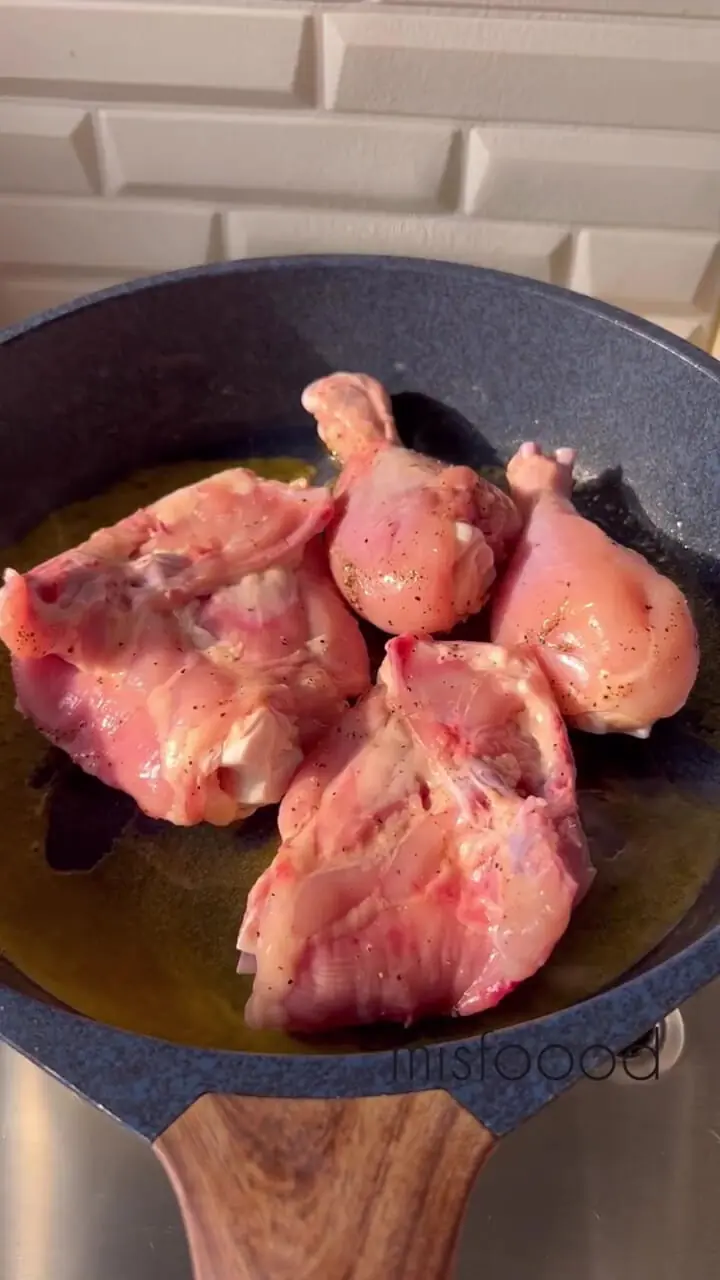 فیلم / خورشت فسنجون شاهکار گردو و رب انار