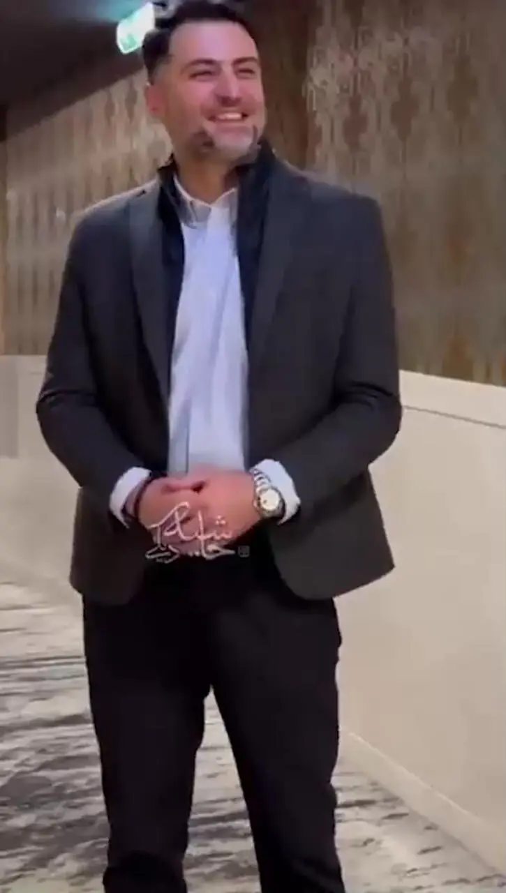 فیلم/علی ضیا: میدونستین من و روزبه حصاری، بازیگر سریال «بچه مهندس» باجناق هستیم؟