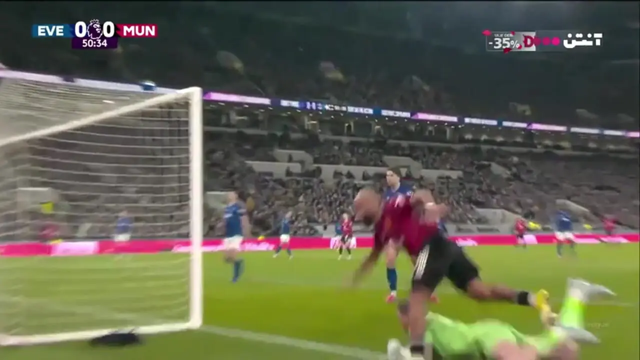 خلاصه بازی اورتون 0 - منچستریونایتد 1