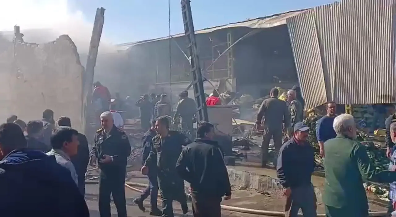 سقوط هلیکوپتر هوانیروز ارتش ایران در درچه اصفهان / خلبان و کمک خلبان شهید شدند