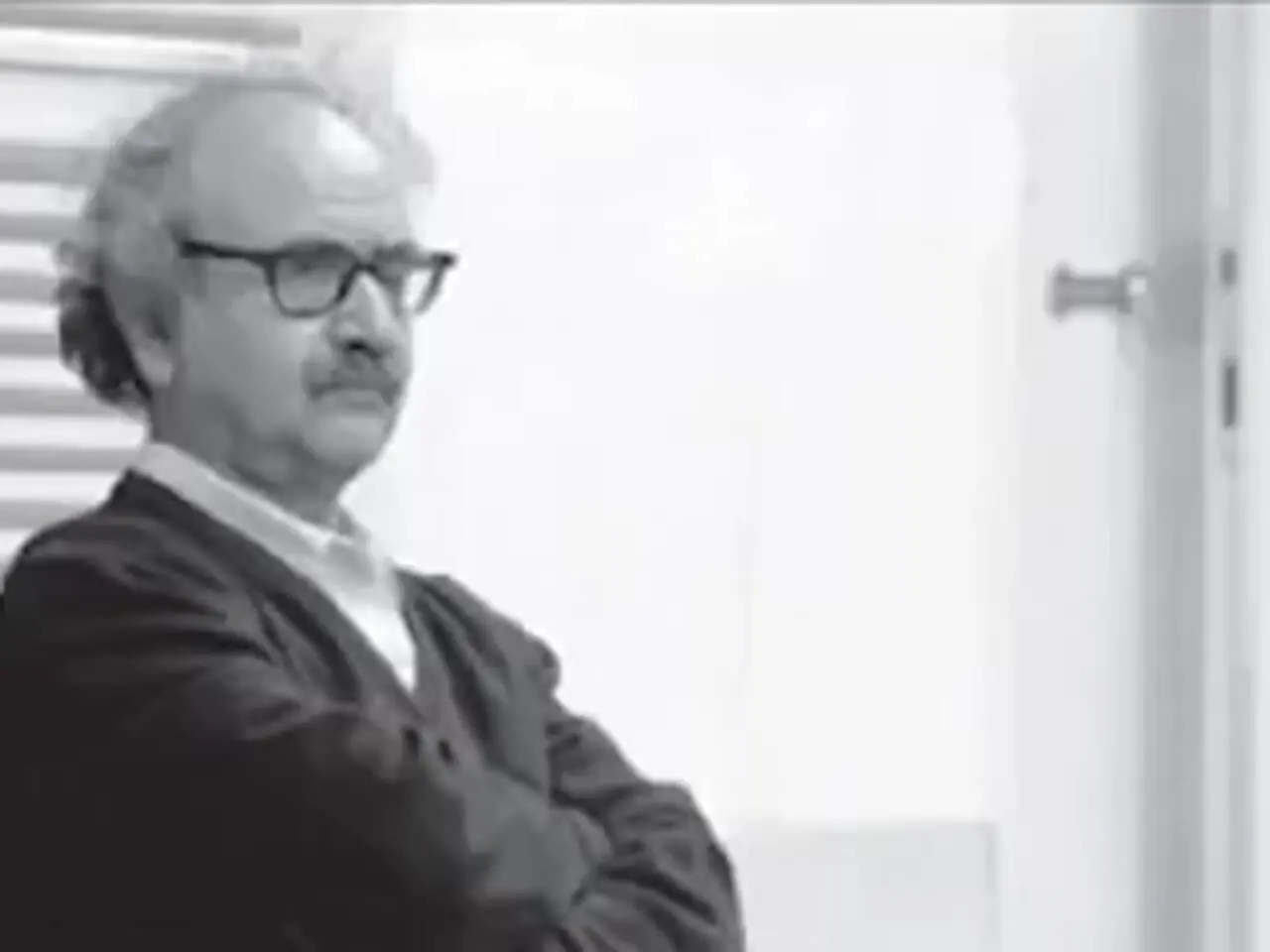 فیلم/ شعرخوانی پراحساس و زیرخاکی محمدرضا شفیعی کدکنی و آواز سالار عقیلی